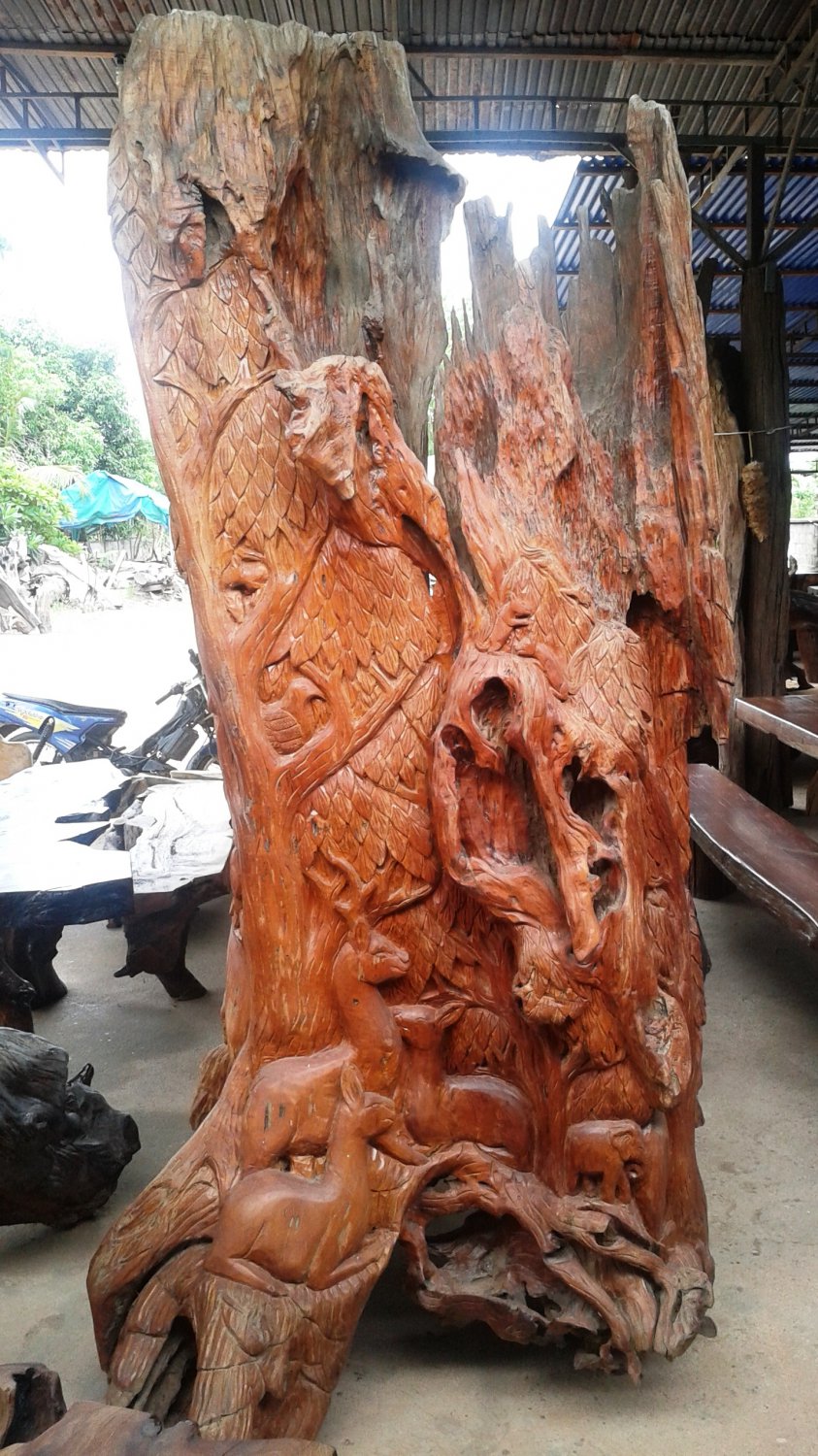 Stump carving