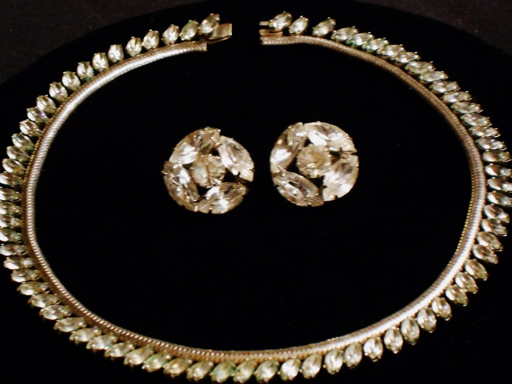 Mesh and Marquise Rhinestone Necklace and ERs