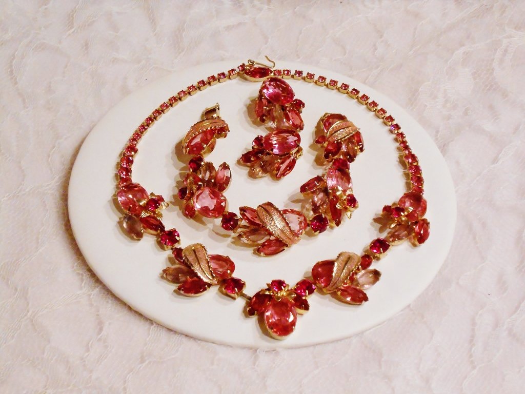 Lucious Pink Weiss Set