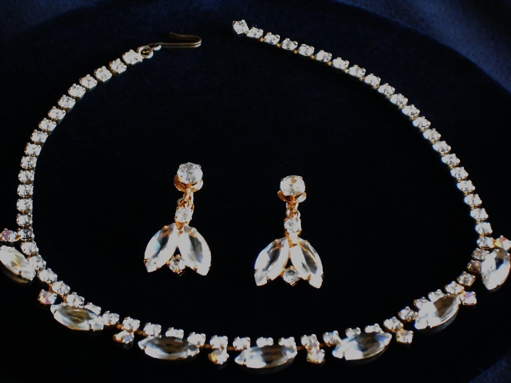 Clear Juliana Necklace and ER Set