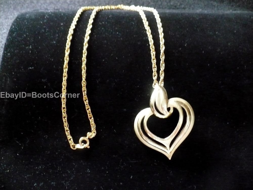 Gold Heart Necklace with pendant