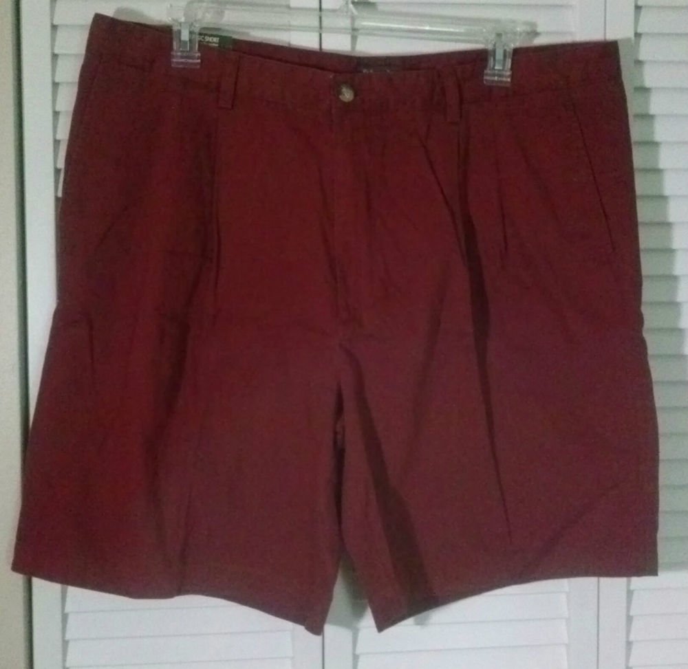 Mens 44 St. John's Bay Classic Shorts Durango Red Double Pleat Soft Cotton Twill