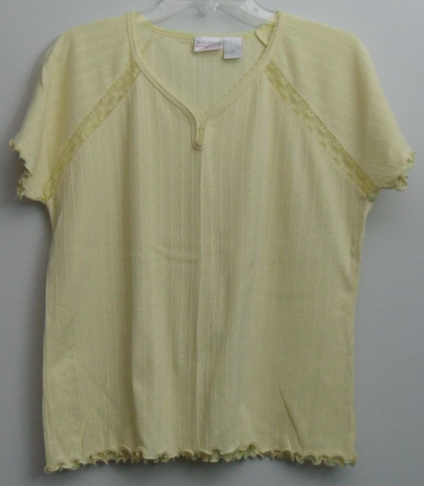 Body Drama Lingerie Yellow Lace Trim & Inset 2 Button VNeck Scalloped Pajama Top