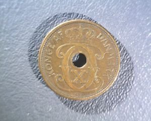 1930 Denmark 2 Ore Coin N-J.G. KM#827.2 Extra Fine Nice Type Coin !