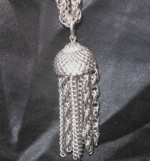 Trendy silver pendant vintage necklace