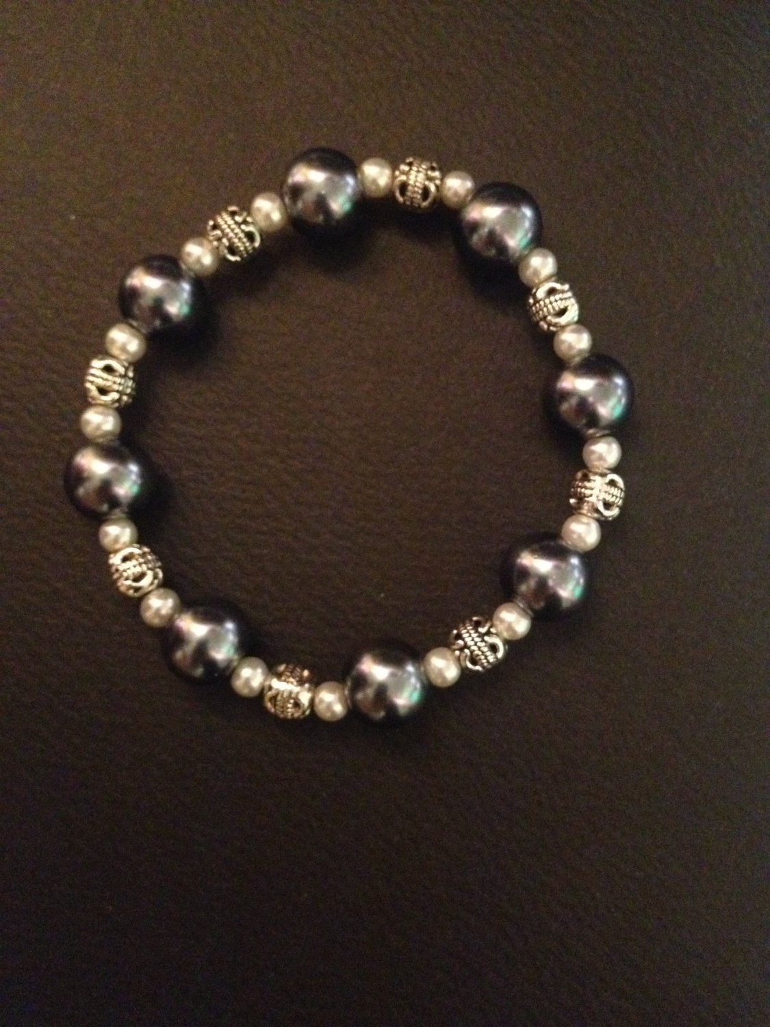 Hematite with Pearl and Antique Silver-Plated Beads Bracelet