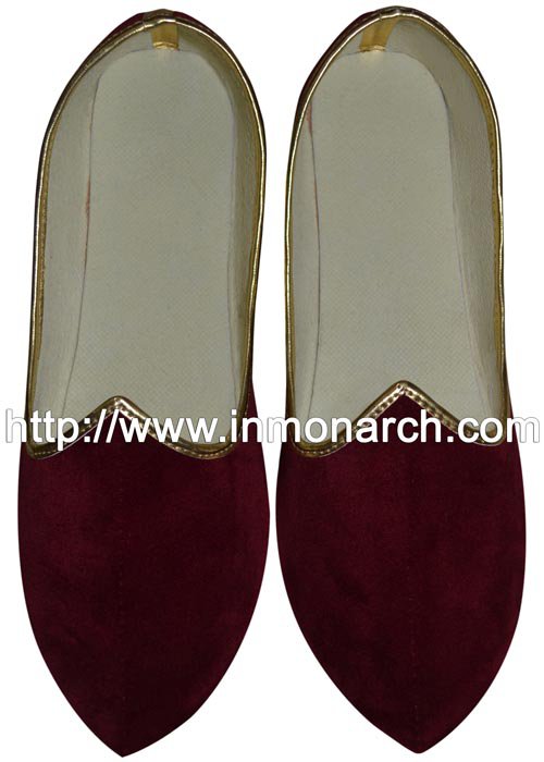 Traditional Red Velvet Mojari