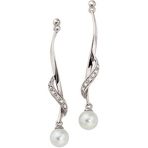 14kt White Gold Freshwater Cultured Pearl & .07ctw Diamond Earring
