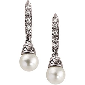 14kt White Gold Freshwater Cultured Pearl & .10 ctw Diamond Earring