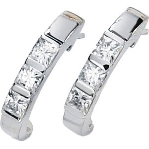 14kt White Gold 1 ctw Created Moissanite Earring