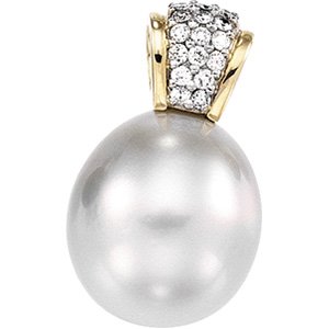 14kt Yellow Gold Tahitian Pearl & Diamond Pendant