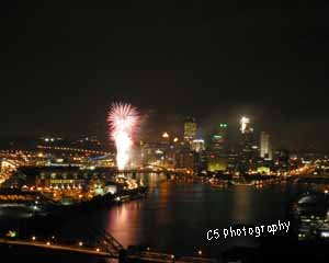 Pittsburgh Fireworks (pitt 018d) - 8 x 10 Matted Photograph