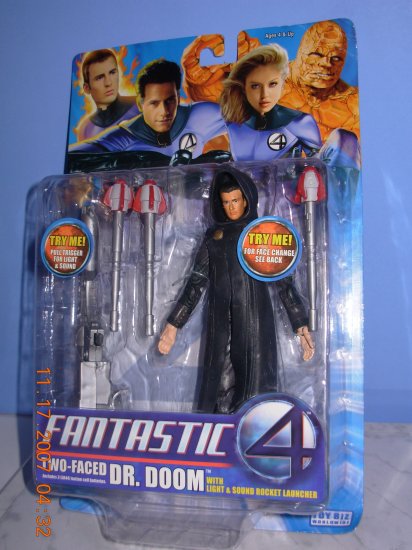 Fantastic Four Two Face Dr. Doom With Light and Sound New