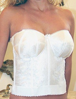 Style # 690 : Smooth strapless under wire bra