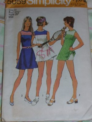 vintage 1972 Simplicity Tennis dress pattern size ladies 10 FREE MAILING