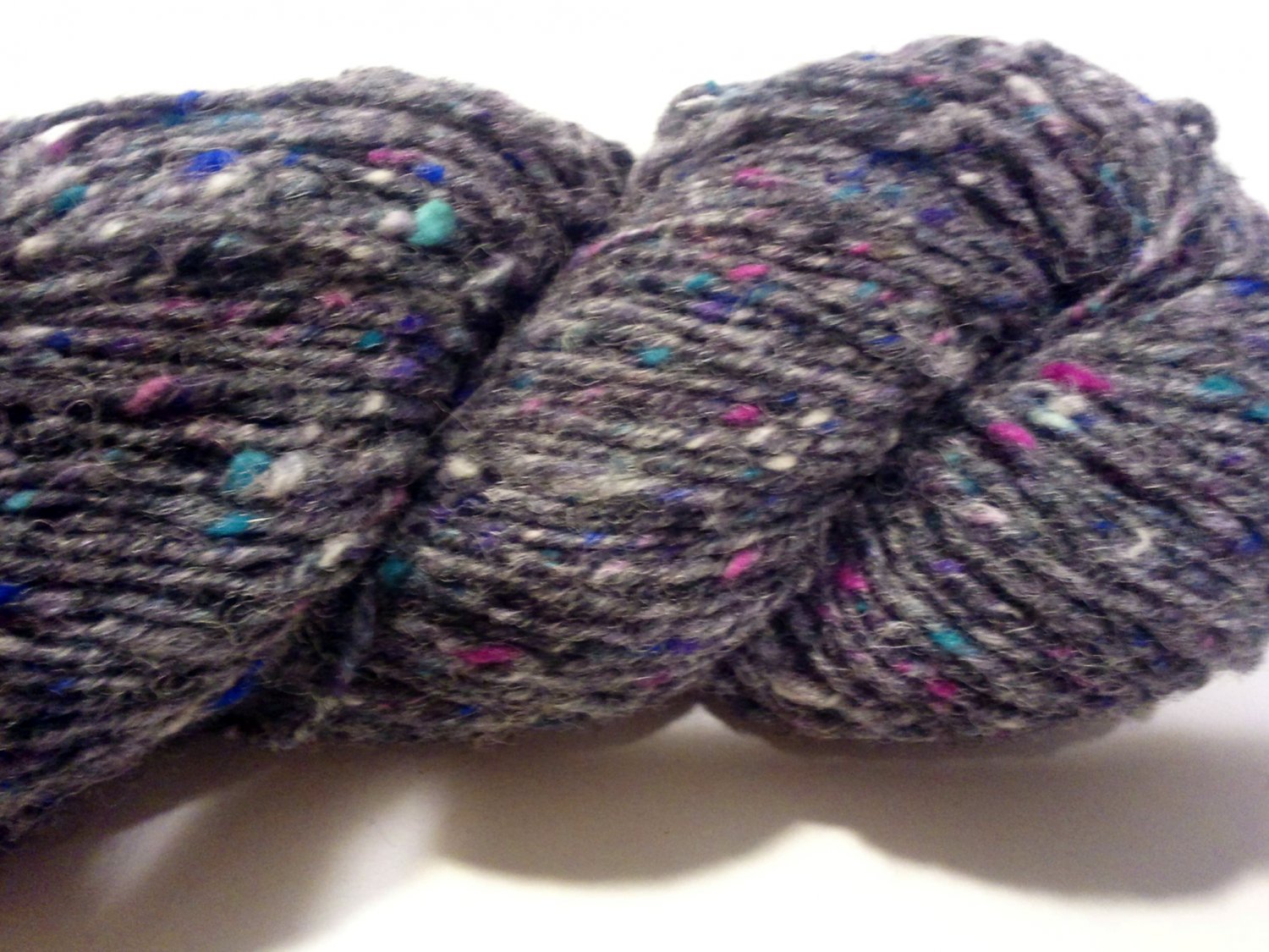 Tahki Windsor Tweeds Wool Yarn 3.5 oz. (100 g) Shade 943 Dark Gray Tweed with Bright Flecks