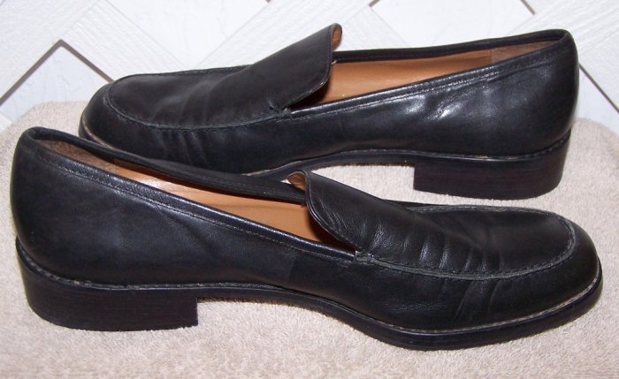 Women’s Etienne Aigner Sz 8.5 Black Leather Shoes Size 8 ½