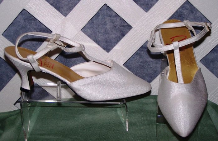 Dolce Dyeable Bridal Wedding Dress Shoes 8.5 New