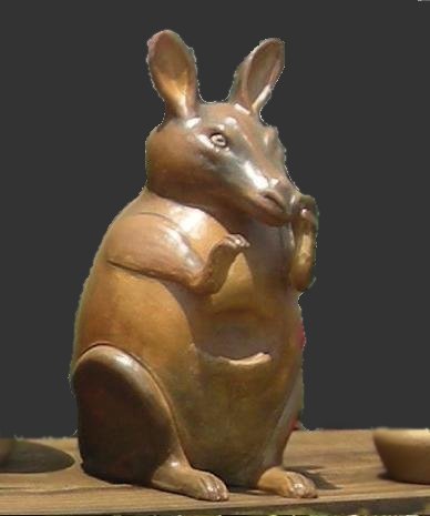 Rabbit clay pot