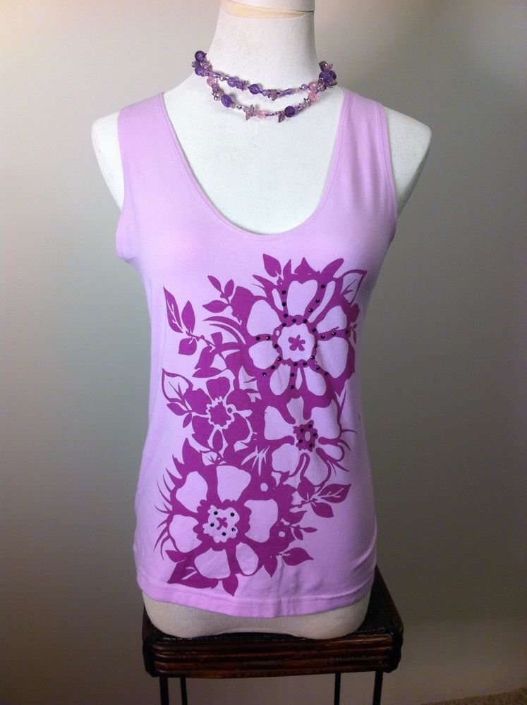 GAP STRETCH LAVENDER TANK SIZE MEDIUM FLORAL DESIGN WITH SMALL RHINESTONES