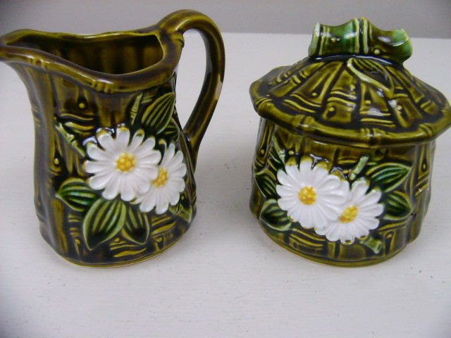 Vintage Retro Creamer & Sugar Bowl Lid Set Ceramic Japan Green bamboo with daisy