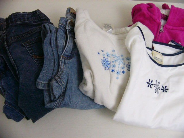 LOT 7 GIRLS SCHOOL OUTFITS: JEANS TOPS AND JACKET SIZES 7/ 7 SLIM LANDS END