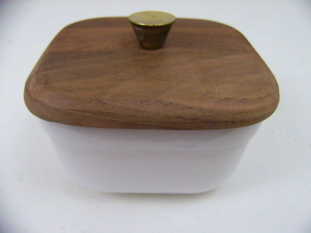 Fire King Oven Ware #8 White 4" square x 2 1/4" deep refrigerator dish with lid