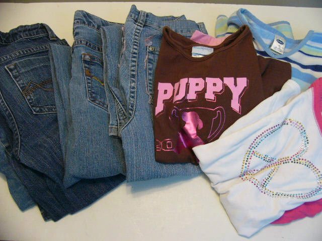 LOT 7 GIRLS SCHOOL OUTFITS: 4 JEANS 2 TOPS AND 1 FLEECE SIZE 10 OLD NAVY