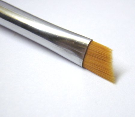 Angled Eyeliner Brush