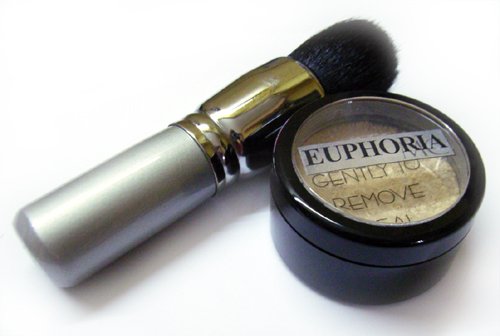 1 Foundation and Flat Top Brush Set 5% off
