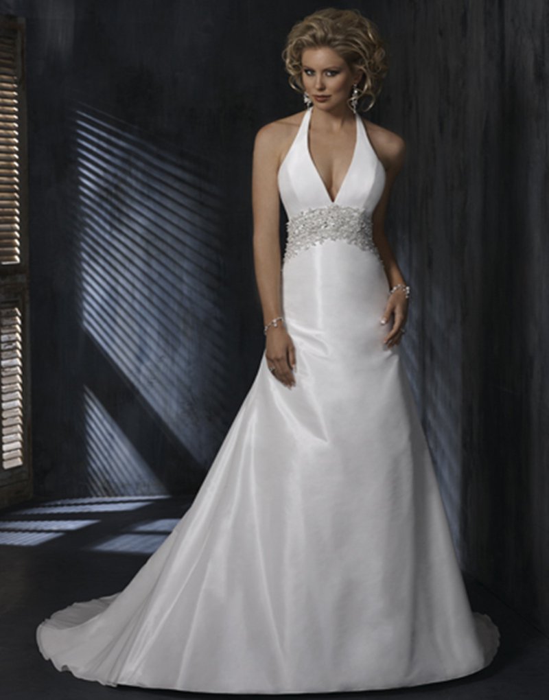 2016 Custom size Winter A-Line Sweetheart Backless Fashionable Appliques White Long Wedding Dresses