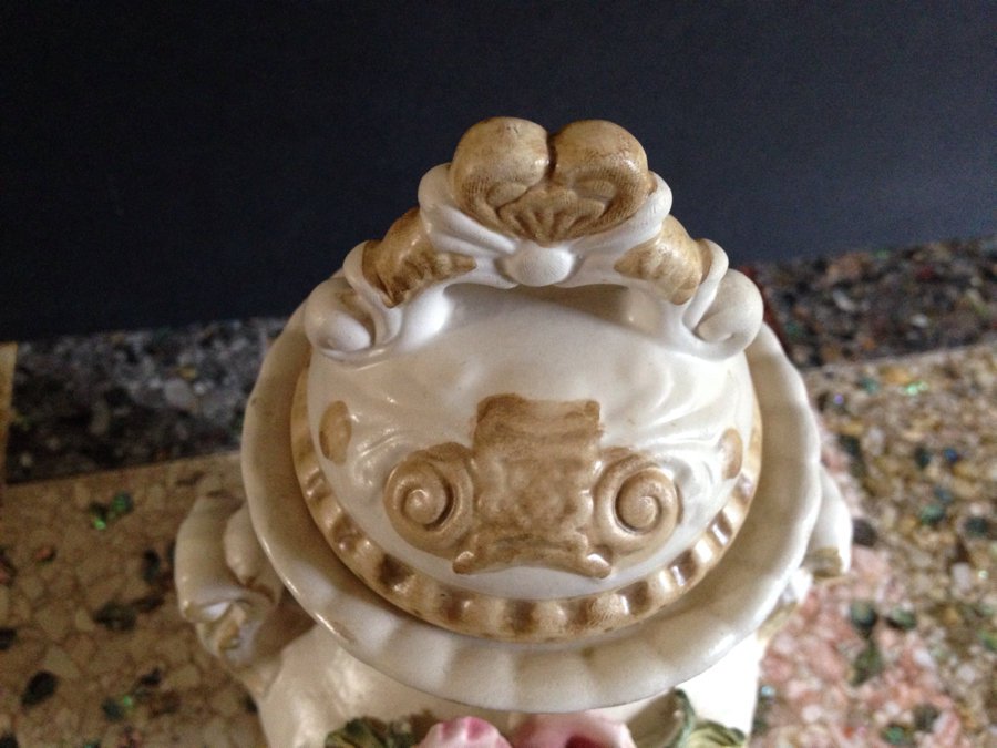 Vtg Italian Capodimonte Double Handle Lidded Urn Floral Roses Vase