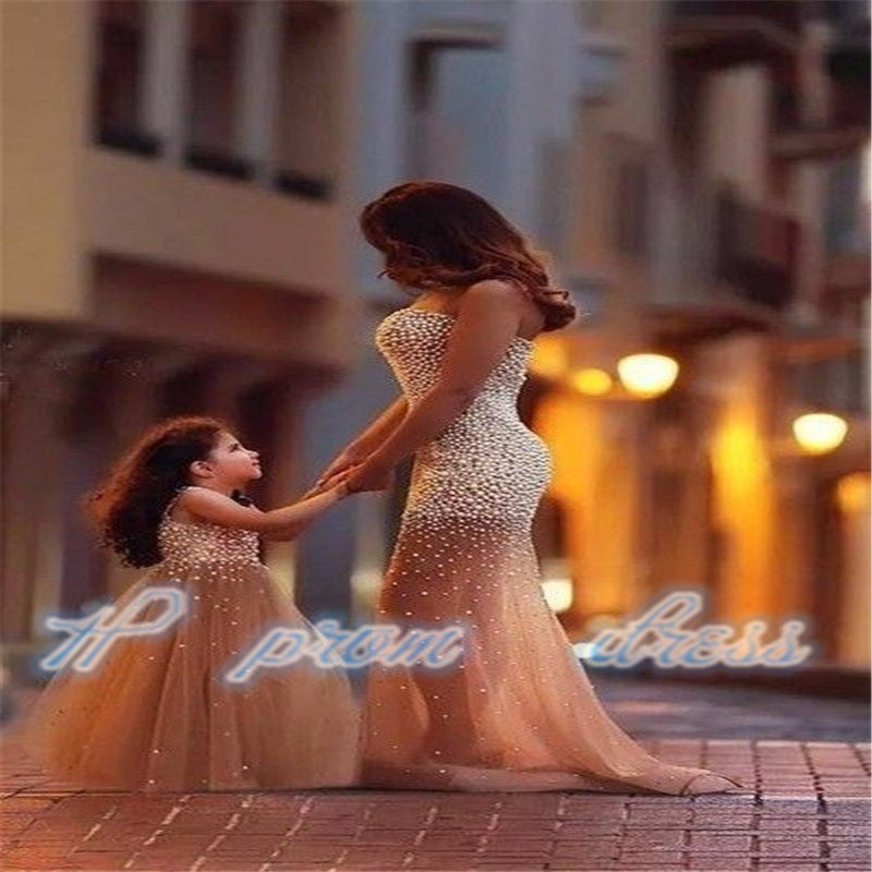 Beautiful Mother And Kids Evening Dresses Strapless Floor-length Sleeveless Style Formal Gowns