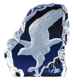 CLEAR GLASS CARVED EAGLE