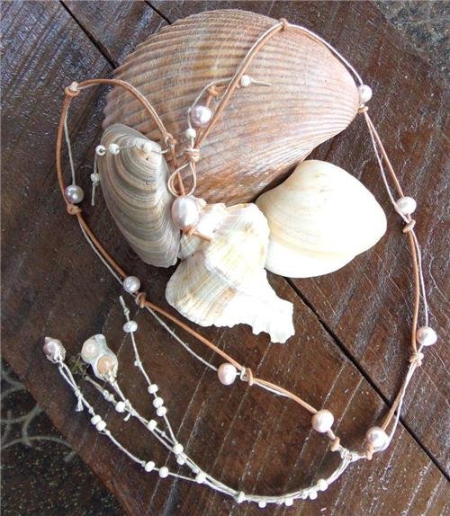 Leather and Pearl Necklace Shell Charm Pearl Cluster and Glass Beads N623 ~~