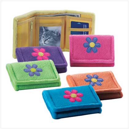 3520400: Fuzzy Plush Flower Design Wallet - Set of 6