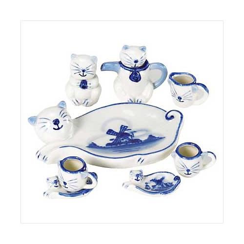 3804200: Cat Themed Mini Tea Set