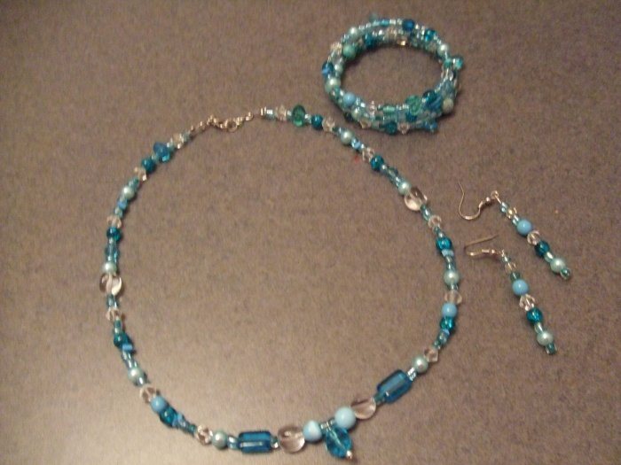 Aqua Cats eye necklace