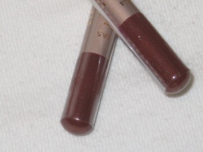 2 MILANI LiP LineR Pencils TAWNY TEMPTATION LipLiner Medium Shade SEALED & NeW