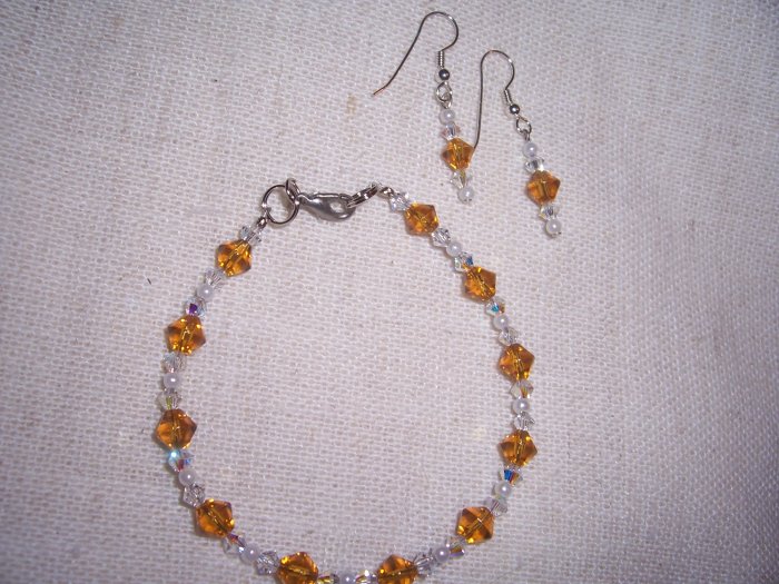 Amber colored crystal with Swarovski crystal w/ earrings