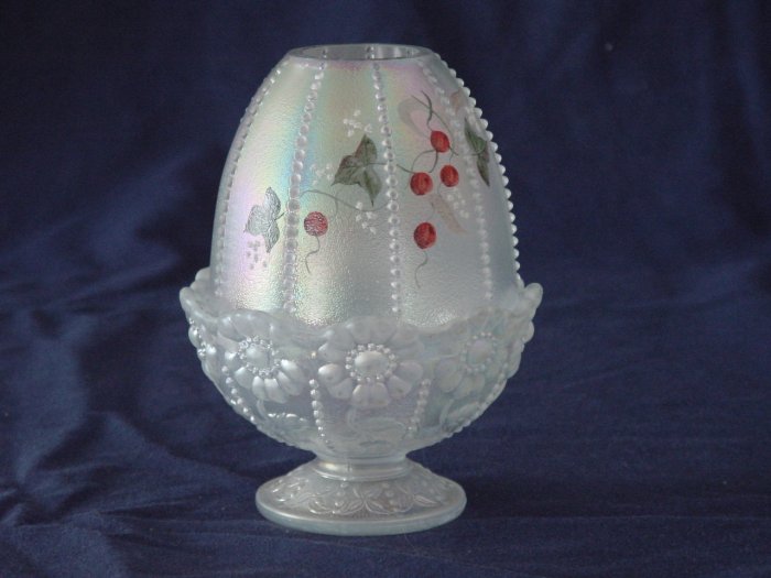 1992 Fenton Snowberries Fairy Light.. 1992 new handpt.