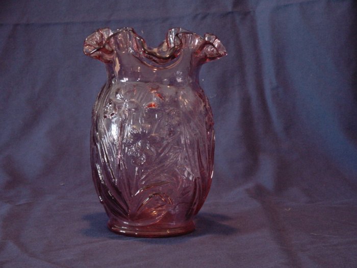FENTON 1992 New VASE, Daffodil 7.75" Dusty Rose 9752DK