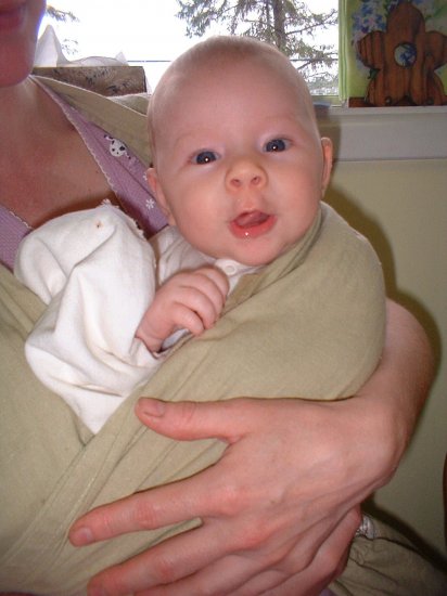 MamaRoo's Baby Sling