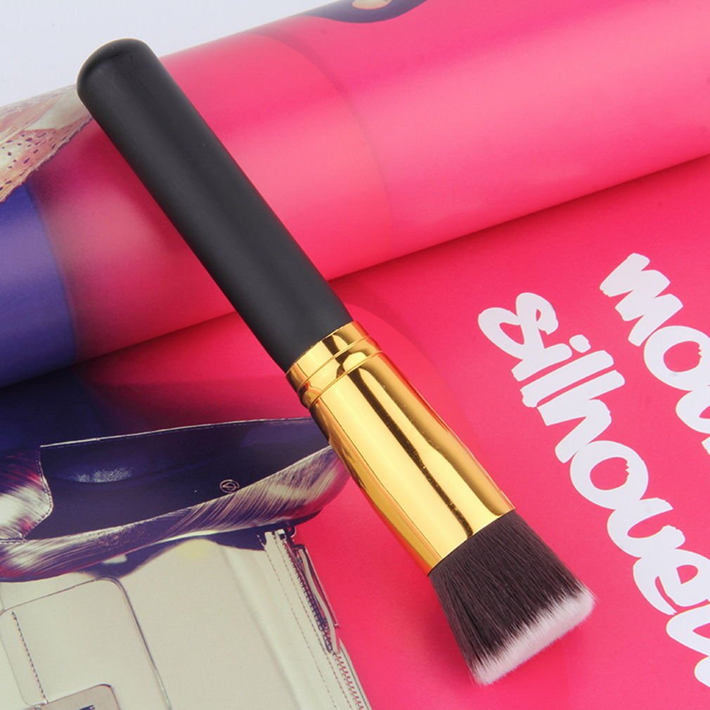 Pro Makeup Blush Brush Cosmetic Tool