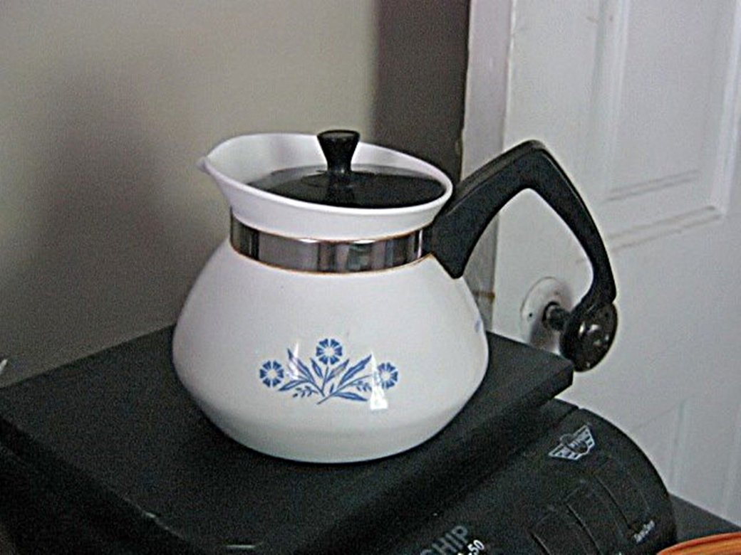 Vintage Three Cup Corning Ware Cornflower Blue Coffee Pot TPS1042