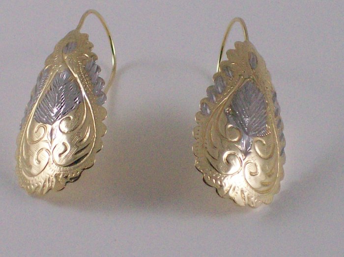 10 kt Gold Earring