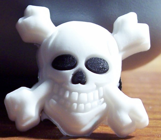 SKULL WITH CROSSBONES SHOE CHARM FOR ALL CLOGS AND CROCS