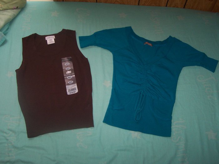 LOT OF NICE SHIRTS SIZE SMALL