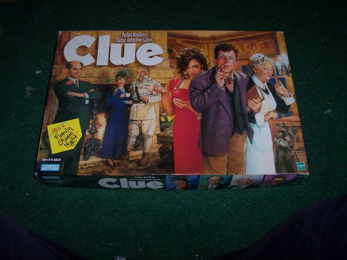 CLUE - CLASSIC DETECTIVE BOARD GAME