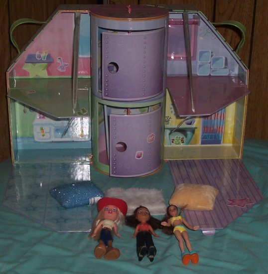 Lil Bratz Lounge and loft